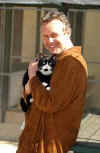 anthony_stewart_head_cat_photo_competition_10.jpg (16153 bytes)