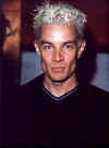 jmspikeyhair.jpg (21423 byte)