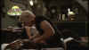 screens_s4_ep10_402.jpg (53251 byte)