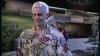 screens_s4_ep11_343.jpg (70771 byte)