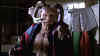 screens_s4_ep12_287.jpg (63607 byte)