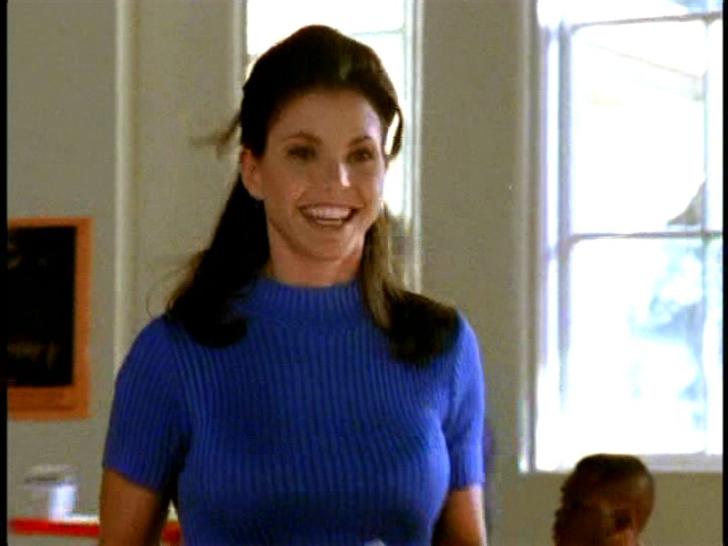 b s1 Cordelia b1x05 sc 01-M