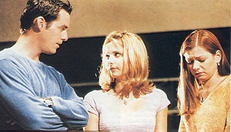 s2 xander-buffy-willow b2x04 01-M